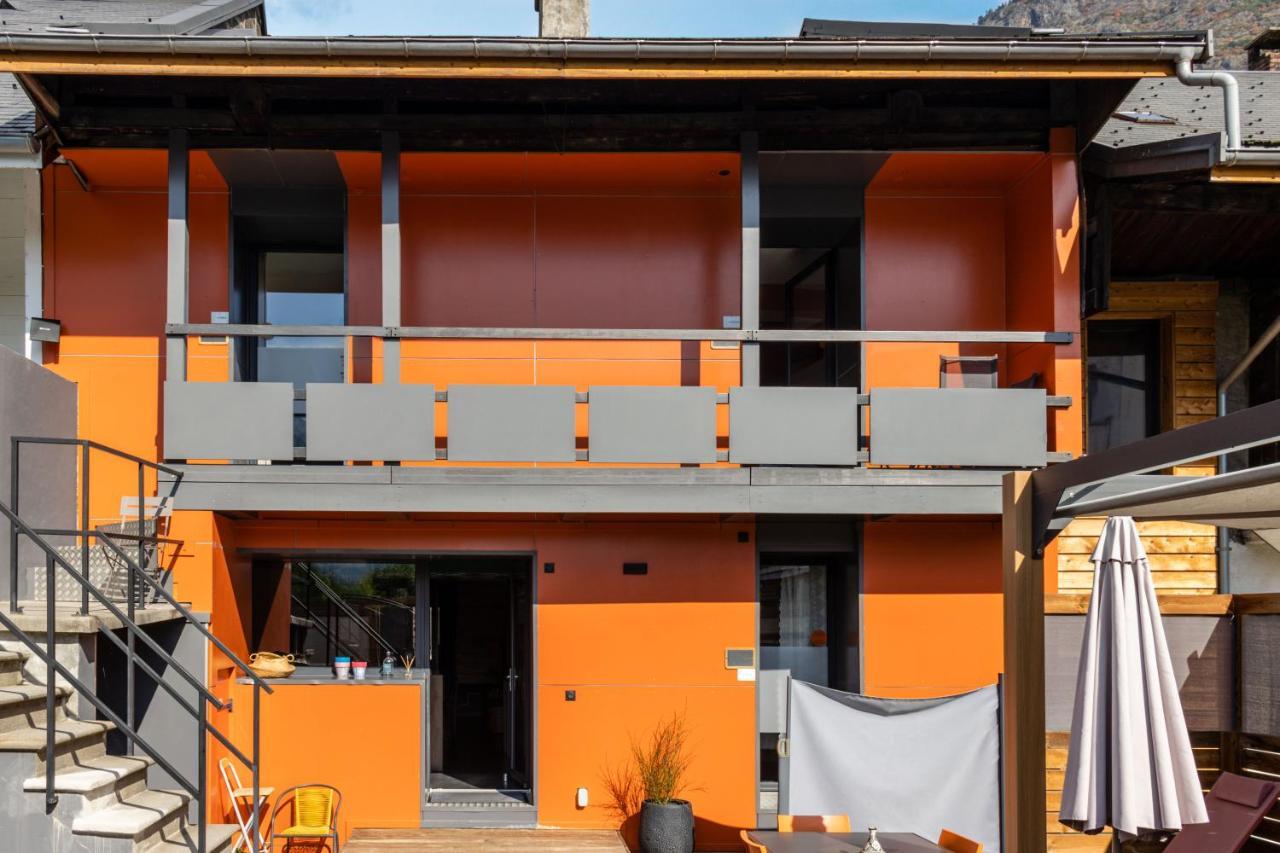 D'hotes Chez Dom Bed & Breakfast Saint-Jean-de-Maurienne