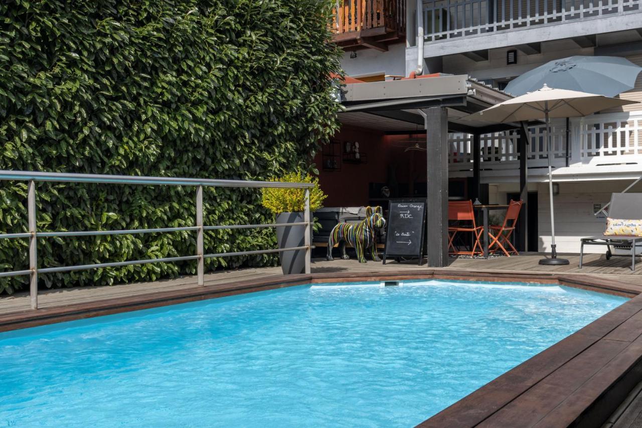 D'hotes Chez Dom Bed & Breakfast 3*